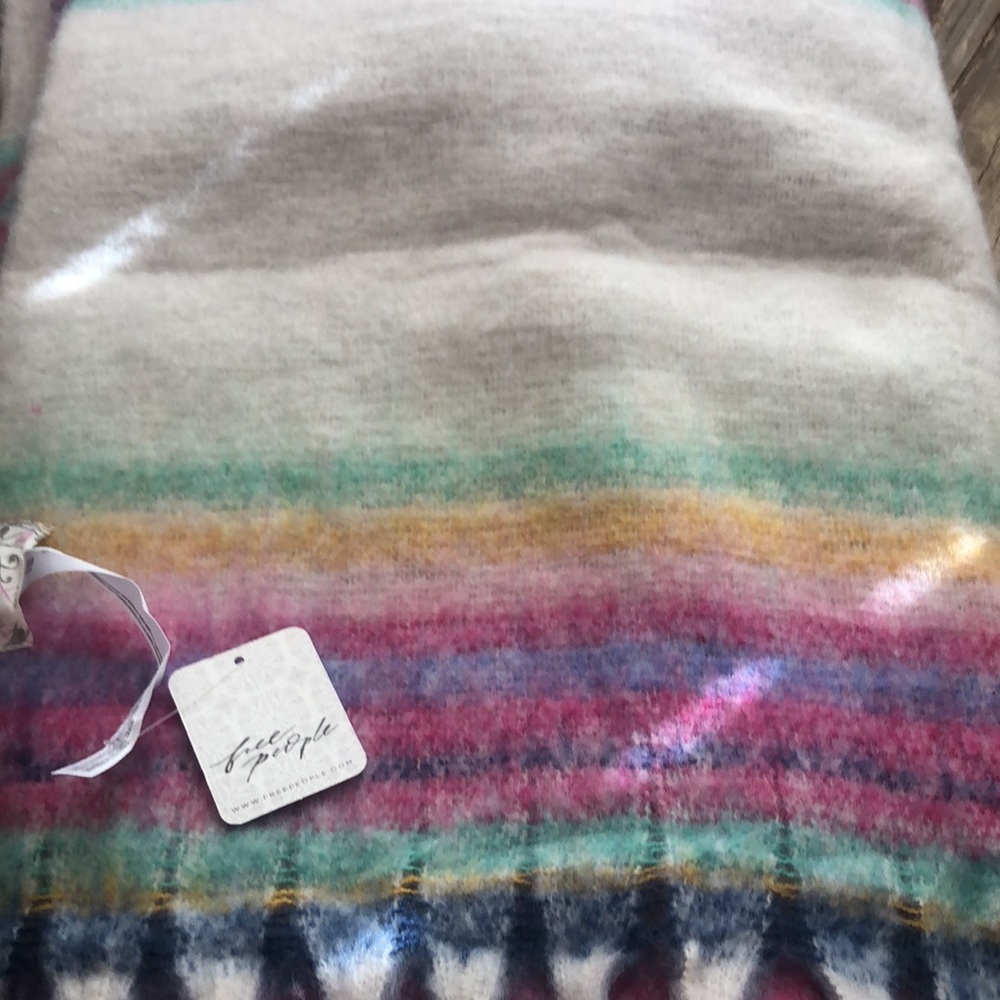 Perfect Throw For Dorm Room!